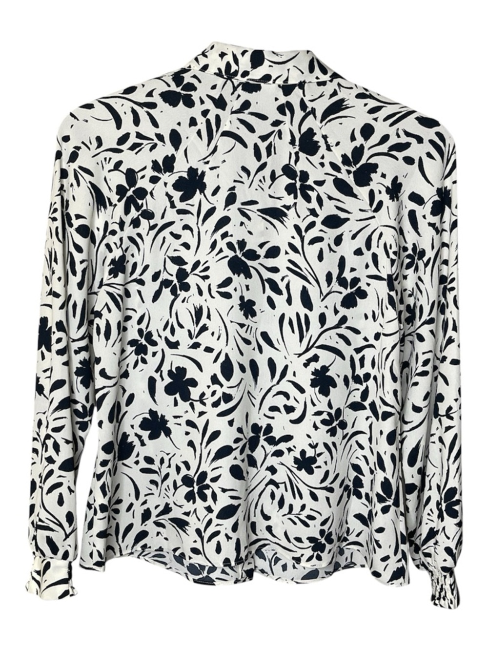 Cabi Quintessential Blouse White & Black Floral Button-Up Sz S - Picture 3 of 6